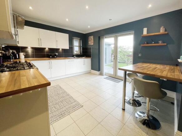 Breakfast/Kitchen