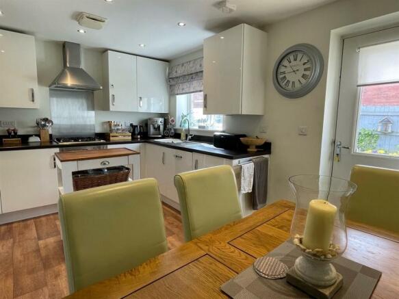 Kitchen,.jpg