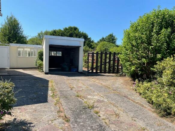 Garage.jpg
