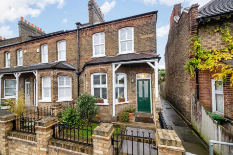 Plaistow Grove, Bromley, Kent, BR1