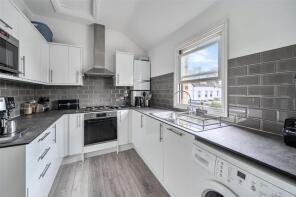 Flat 1, 57 59 Nelson House, Beckenham Road, Beckenham BR3 4PN