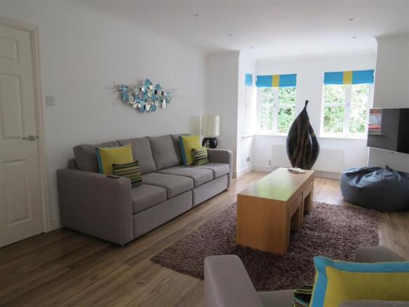 Lounge: