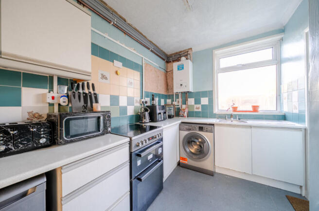 1428928-21-69b9a1...