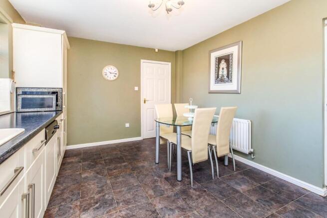 Kitchen/Breakfast Ro