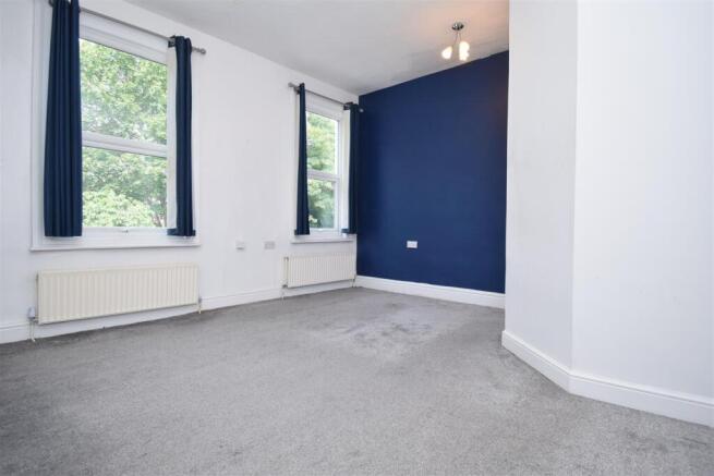 3 bed Maisonette to rent Image 6