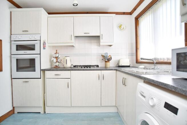 2 bed Semi-Detached Bungalow for sale Image 5