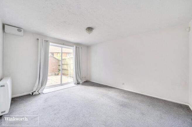Monarch Close, Basingstoke, Hampshire, RG22 photo 4