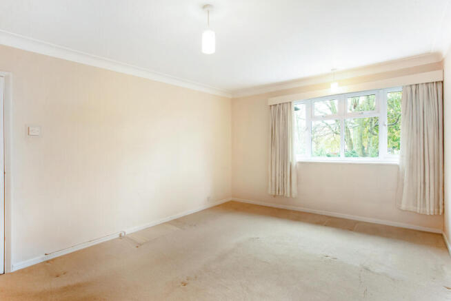 32 Linden Close fpz2