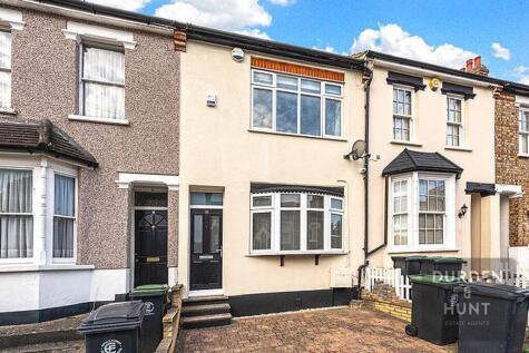 Smeaton Road, Woodford Green, IG8
