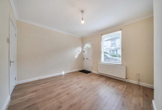 1439605-20-69d8e9...