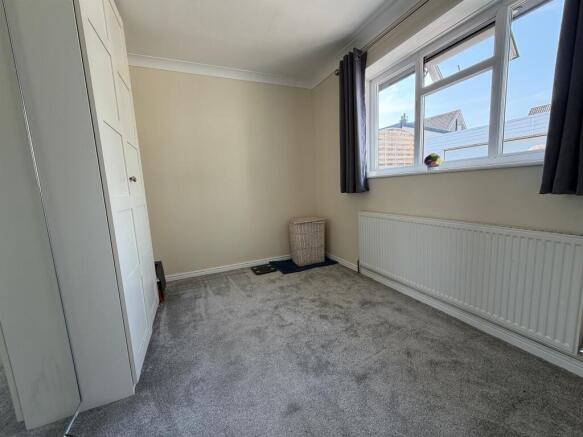 2 bed Semi-Detached Bungalow for sale Image 8