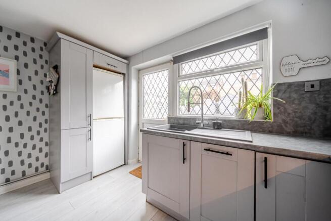 2 bed Semi-Detached for sale Image 4