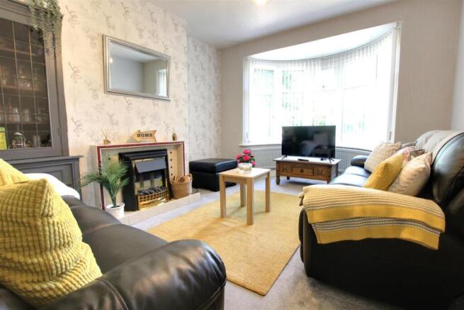 5 bed Detached for sale Image 6