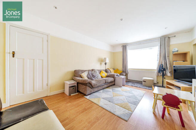 Living/Dining Area