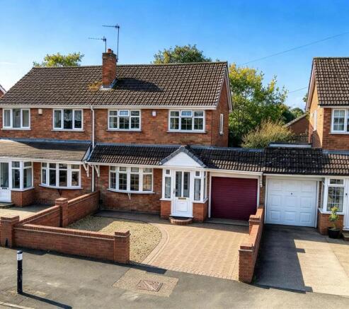 3-bed semi-detached on Wood Lane, Pelsall, Walsall, West Midlands, £240,000