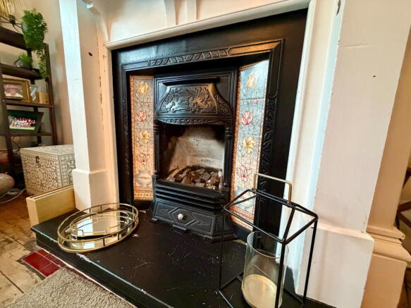 5 bed Villa for sale Image 8