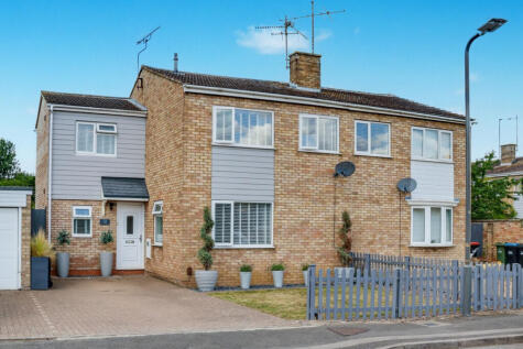 Avon Close, Newport Pagnell