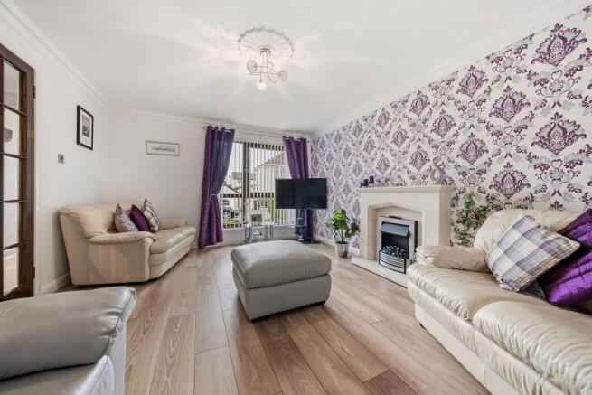 Blackwood Avenue, Newton Mearns photo 4