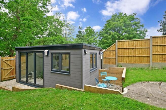 Workshop/Outbuildings