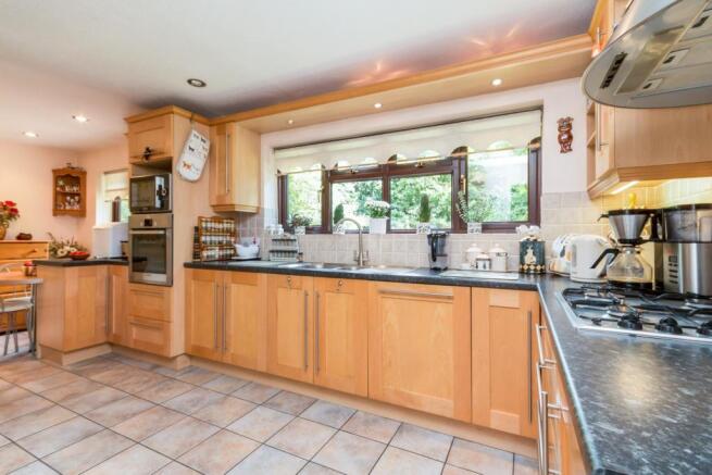 Kitchen/breakfast ro