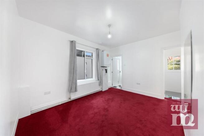 28 Stork Road London E7 9HR - 014.jpg