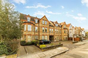 Flat 2, 10 11, Grange Park, London W5 3PL