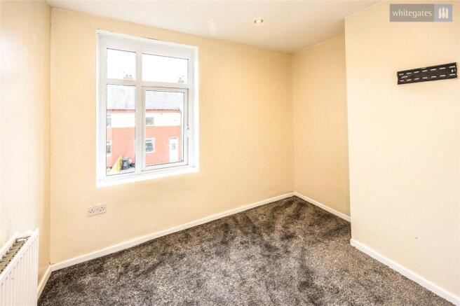 2 bed Terraced for sale Image 8