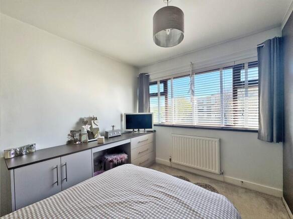 3 bed Town House for sale Image 10