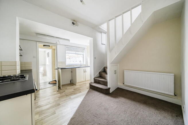2 bed Terraced for sale Image 4