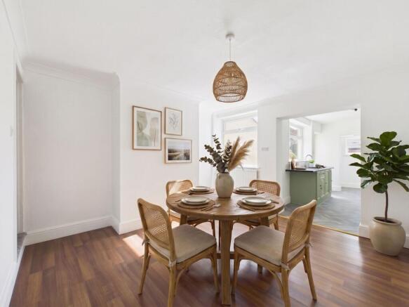 Dining Room (Virtually Furnished)