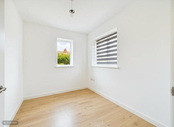 4 bed Detached for sale Image 6