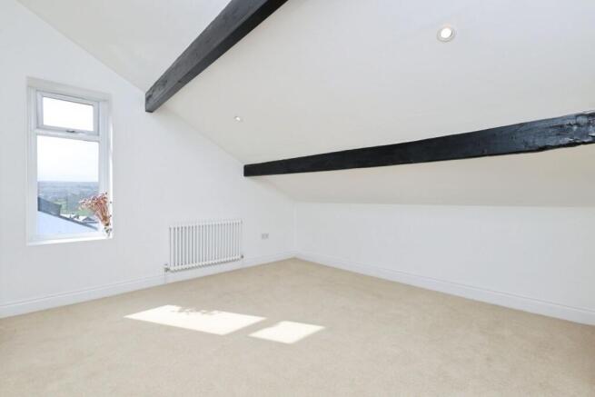 4 bed Semi-Detached for sale Image 9