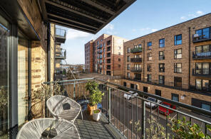 10, Riverside House, Thomas Blake Avenue, Southampton SO14 5BZ
