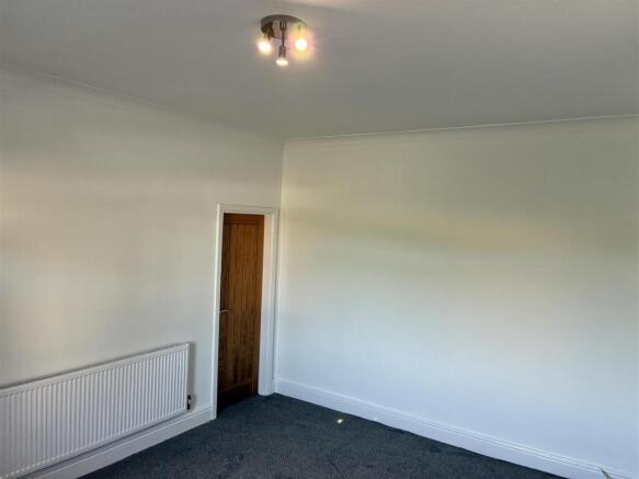 1 bed House to rent Image 6