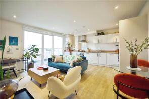 Flat 15, 109 Montmorency House, Station Road, London N11 1QH