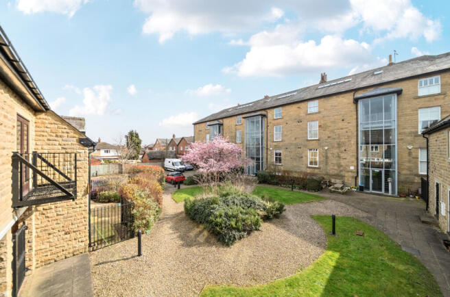 1429944-9-69bbff1...