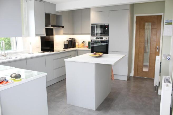 Fitted Kitchen