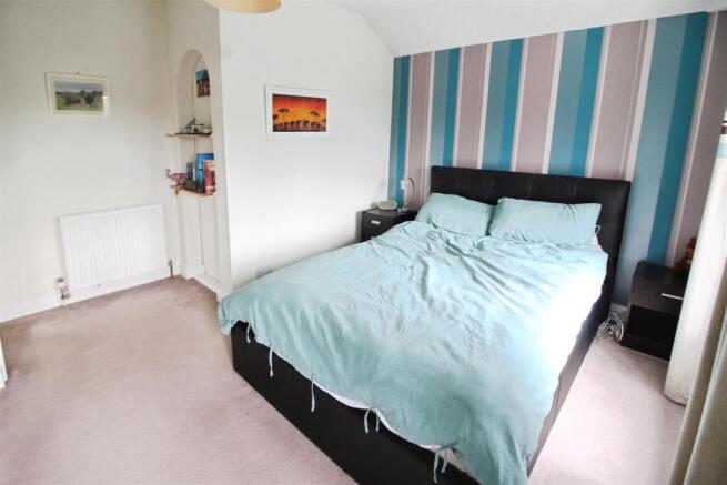 3 bed Semi-Detached for sale Image 12