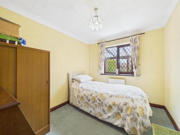 2 bed Detached Bungalow for sale Image 8