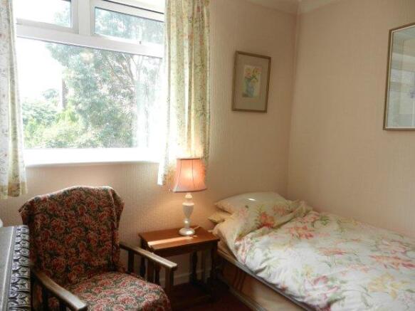 BEDROOM 2
