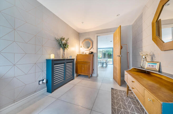 1364028-9-68ee78b...