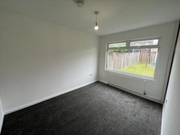 3 bed Semi-Detached for sale Image 8