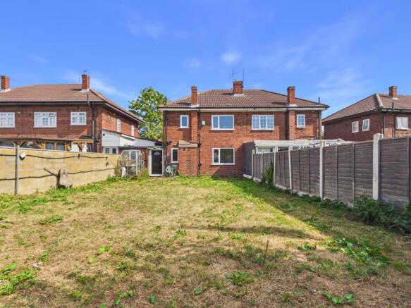 3 bed Semi-Detached for sale Image 4