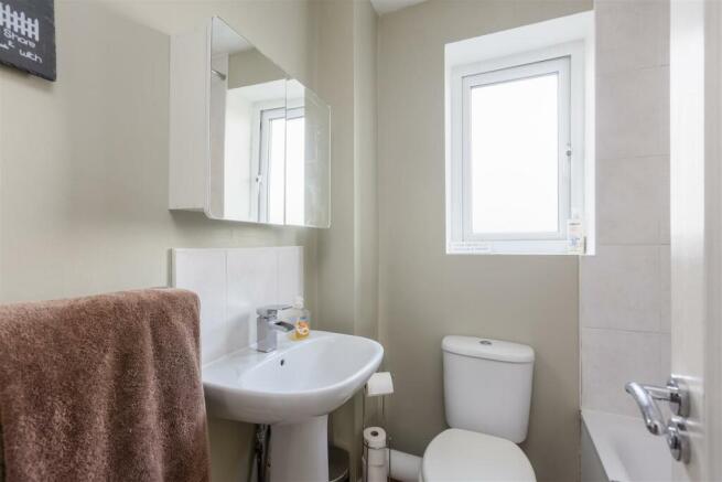 Dickens Road 26 Bathroom-1.jpg