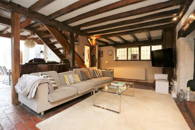 1 Septima Cottages Living Room (2).JPG