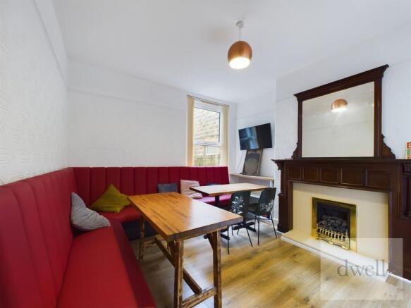 1 bed House Share to rent Image 5