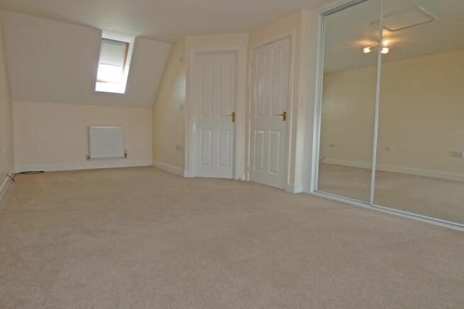 Master Bedroom (1)