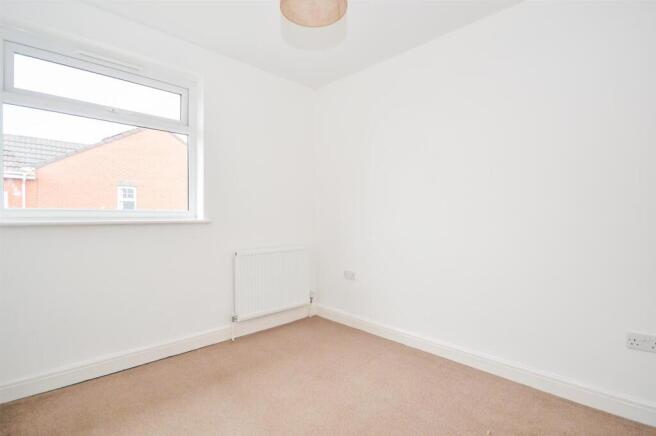 2 bed Terraced for sale Image 6