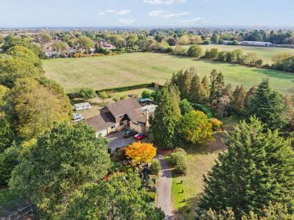 Pinewood Road, Iver Heath, SL0