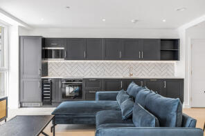 Flat 909, Brookline Building, Fulton Road, Wembley HA9 0DY